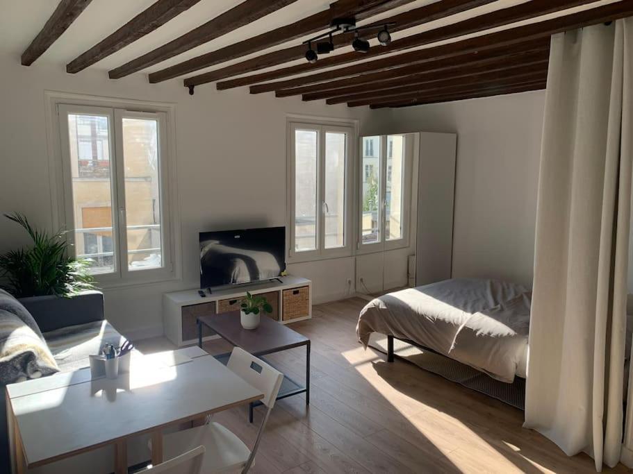 Studio Lumineux, Refait A Neuf, Metro Jourdain Paris Exterior foto